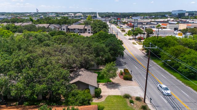 1010 E Bitters Rd, San Antonio, TX 78216