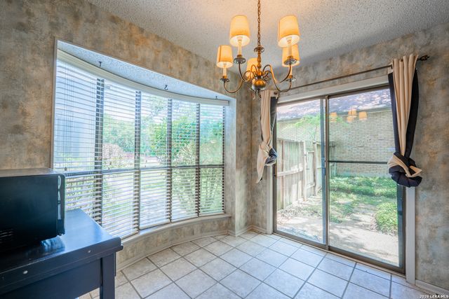 1010 E Bitters Rd, San Antonio, TX 78216