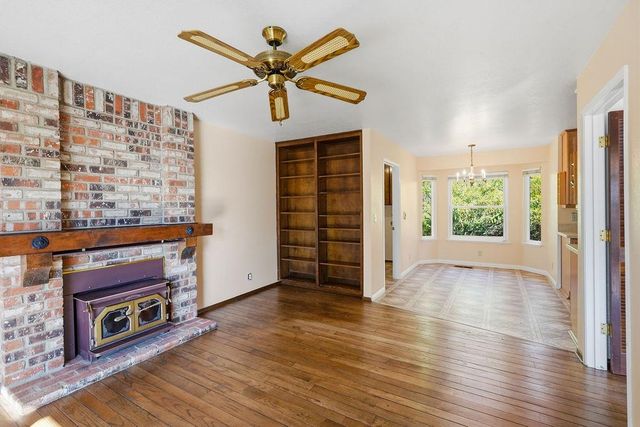 15209 Roving Way, Grass Valley, CA 95949