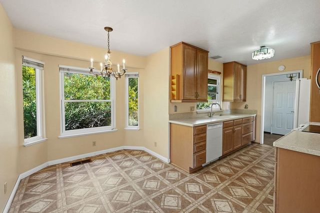15209 Roving Way, Grass Valley, CA 95949