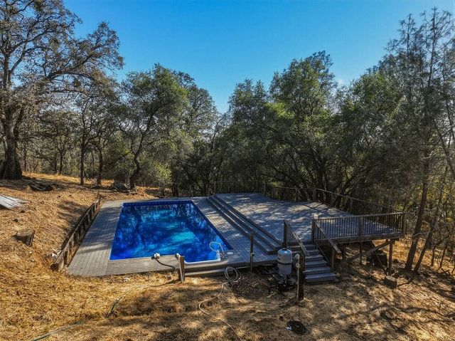 15209 Roving Way, Grass Valley, CA 95949