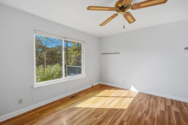 15209 Roving Way, Grass Valley, CA 95949