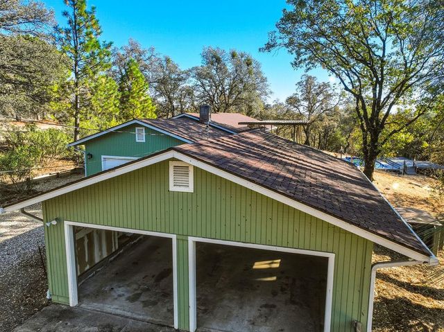 15209 Roving Way, Grass Valley, CA 95949