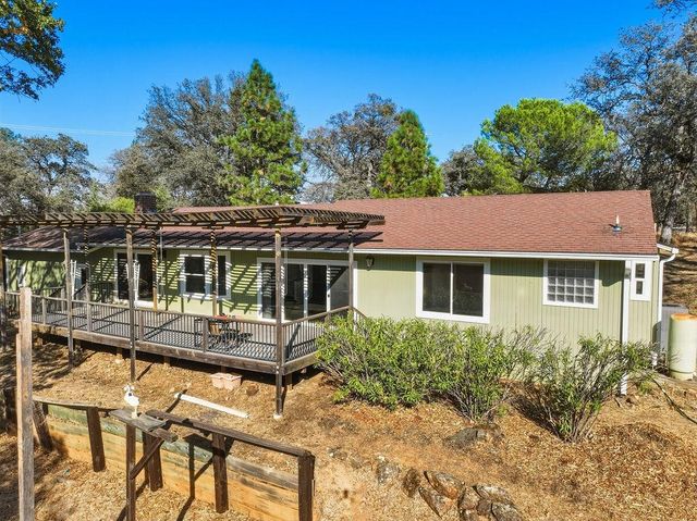 15209 Roving Way, Grass Valley, CA 95949