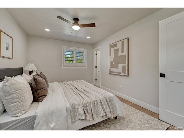 6945 S Clermont Dr, Centennial, CO 80122