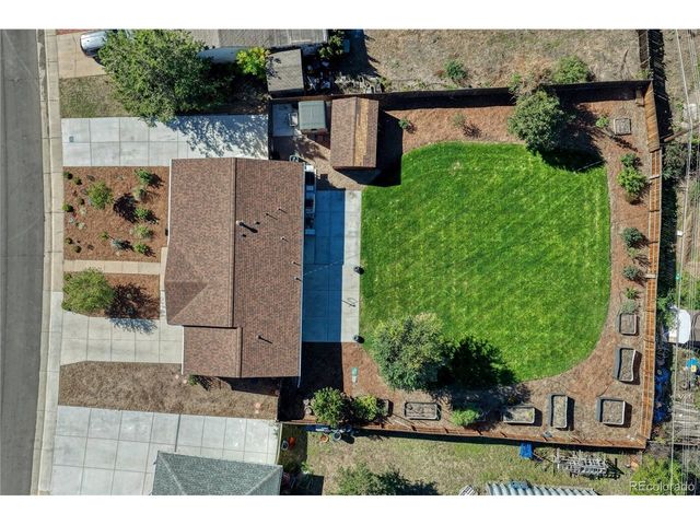 6945 S Clermont Dr, Centennial, CO 80122