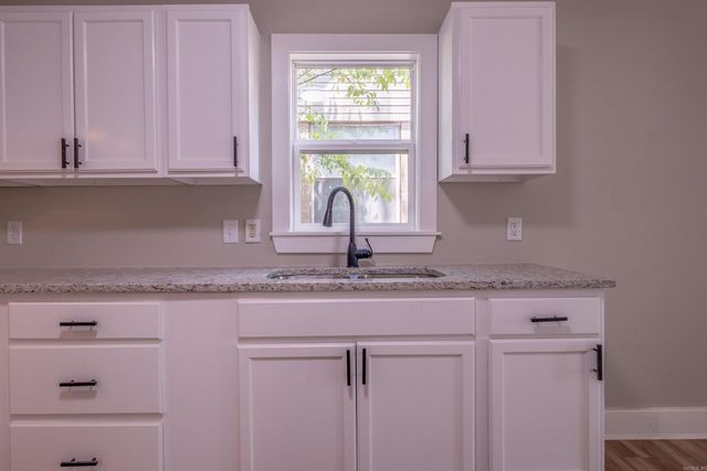 1620 S Harrison, Little Rock, AR 72204