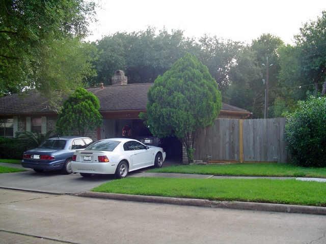 6202 Wagonwheel Circle, Houston, TX 77088