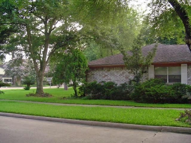 6202 Wagonwheel Circle, Houston, TX 77088
