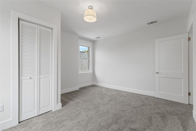 8952 Eastwood Rd, Pittsburgh, PA 15235