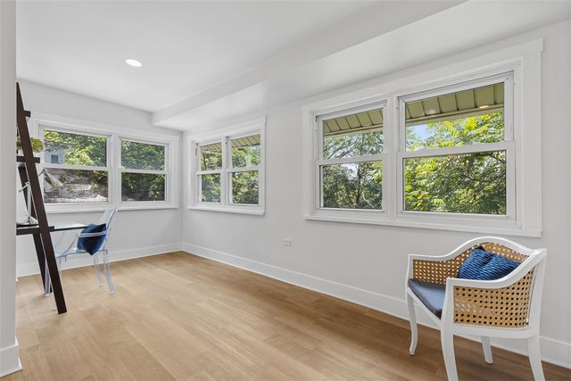 8952 Eastwood Rd, Pittsburgh, PA 15235