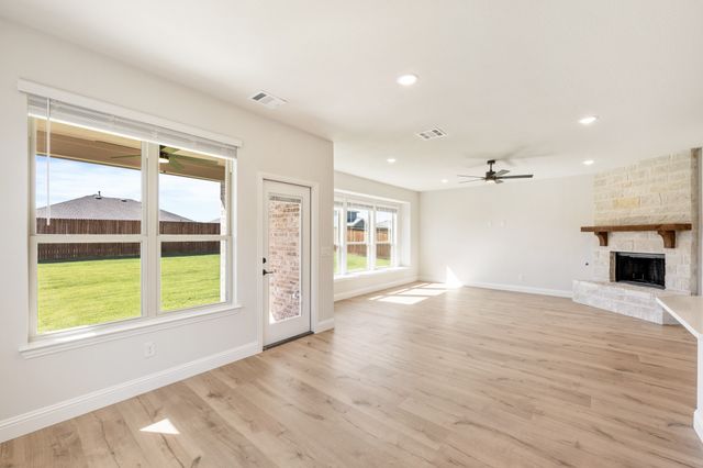 3042 Duck Heights Avenue, Royse City, TX 75189