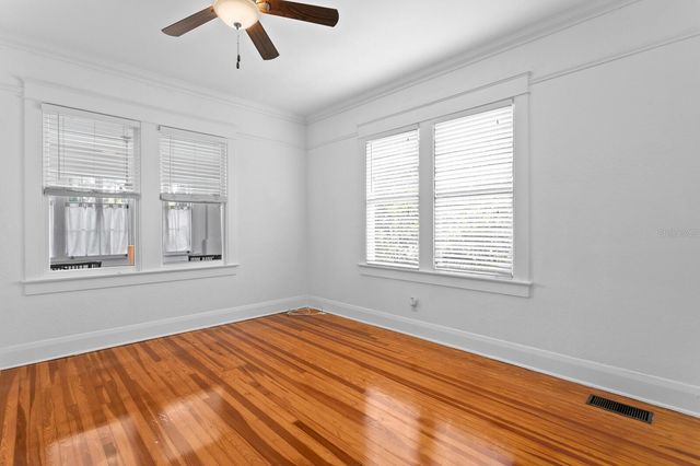 705 W WEST STREET, Tampa, FL 33602