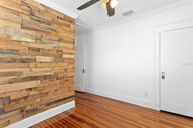 705 W WEST STREET, Tampa, FL 33602
