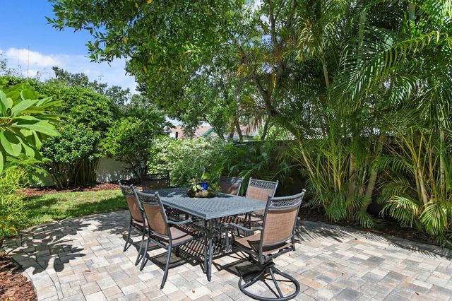 705 W WEST STREET, Tampa, FL 33602