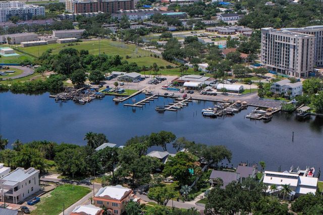 705 W WEST STREET, Tampa, FL 33602