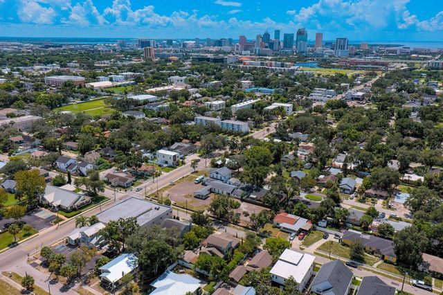705 W WEST STREET, Tampa, FL 33602
