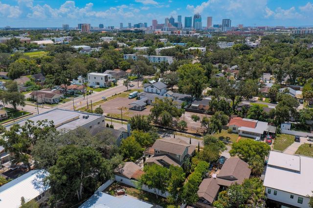 705 W WEST STREET, Tampa, FL 33602