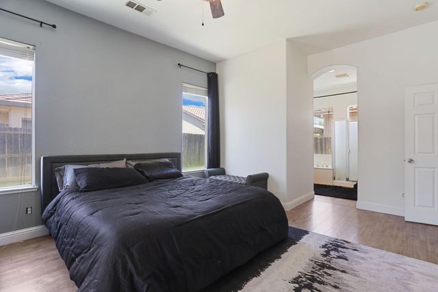 5239 Sire Ct, Riverbank, CA 95367