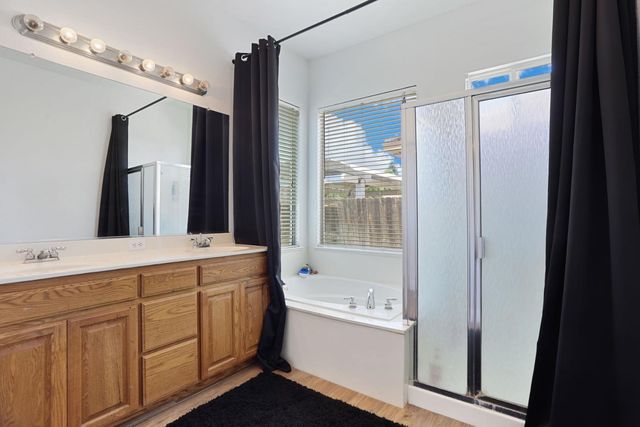 5239 Sire Ct, Riverbank, CA 95367