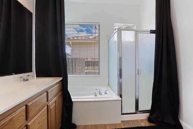 5239 Sire Ct, Riverbank, CA 95367