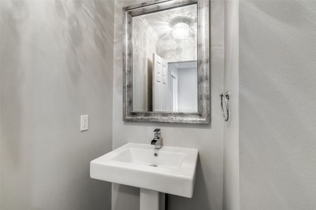 6369 Monticello Avenue, Dallas, TX 75214