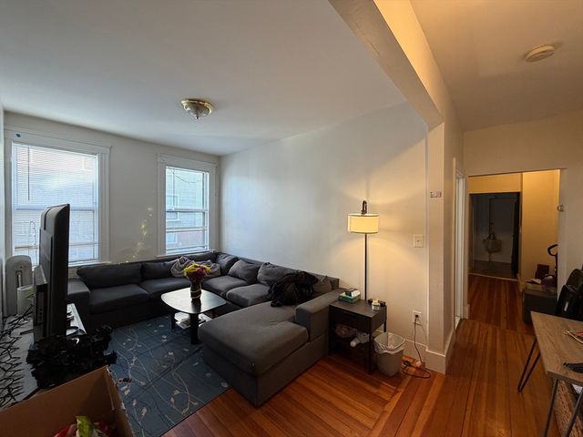 361 Washington St 1L, Cambridge, MA 02139