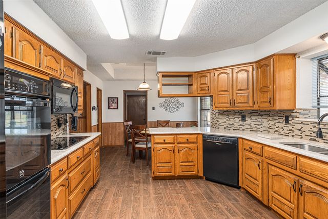 1199 Cedar Lane, Kaufman, TX 75142