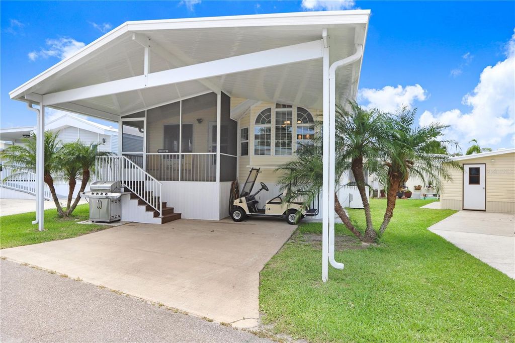 Image 2 of property listing at 3333 26TH AVENUE E 1104, Bradenton, FL 34208