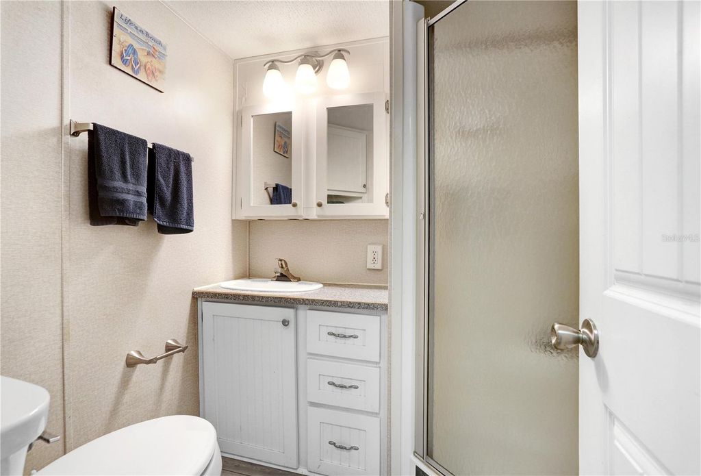 Image 18 of property listing at 3333 26TH AVENUE E 1104, Bradenton, FL 34208