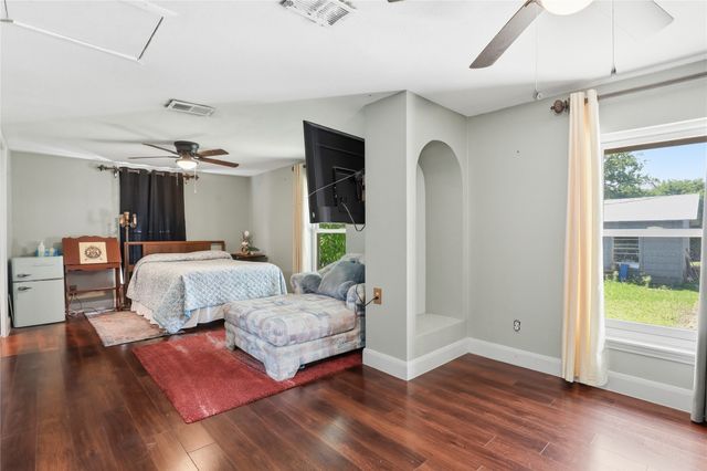 1517 Wiggins Road, Maypearl, TX 76064