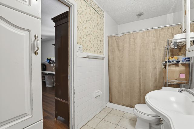 1517 Wiggins Road, Maypearl, TX 76064