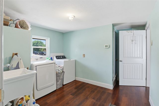 1517 Wiggins Road, Maypearl, TX 76064