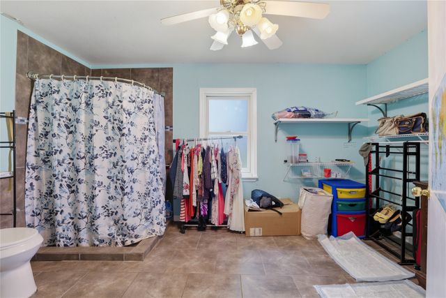 1517 Wiggins Road, Maypearl, TX 76064