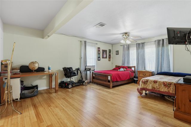 1517 Wiggins Road, Maypearl, TX 76064