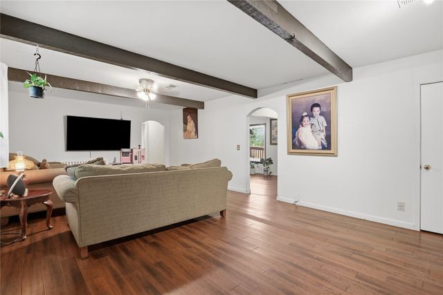 1517 Wiggins Road, Maypearl, TX 76064