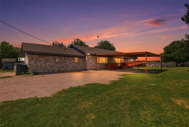 1517 Wiggins Road, Maypearl, TX 76064