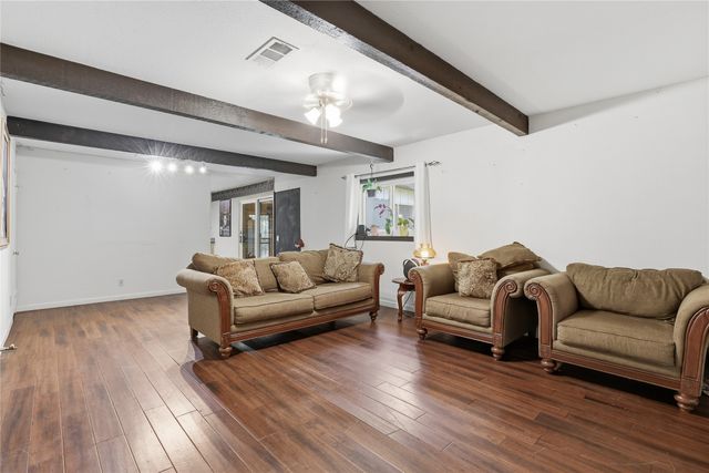 1517 Wiggins Road, Maypearl, TX 76064