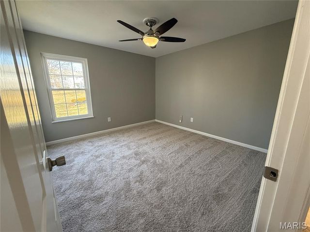 19 Berview Circle B, St Louis, MO 63129