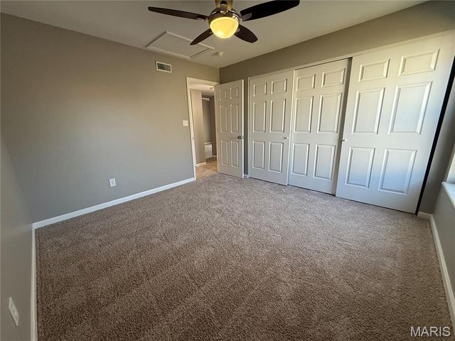 19 Berview Circle B, St Louis, MO 63129