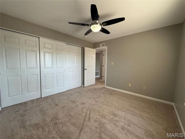 19 Berview Circle B, St Louis, MO 63129