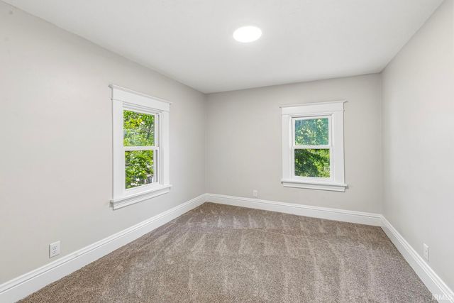 2802 S Michigan Street, South Bend, IN 46614