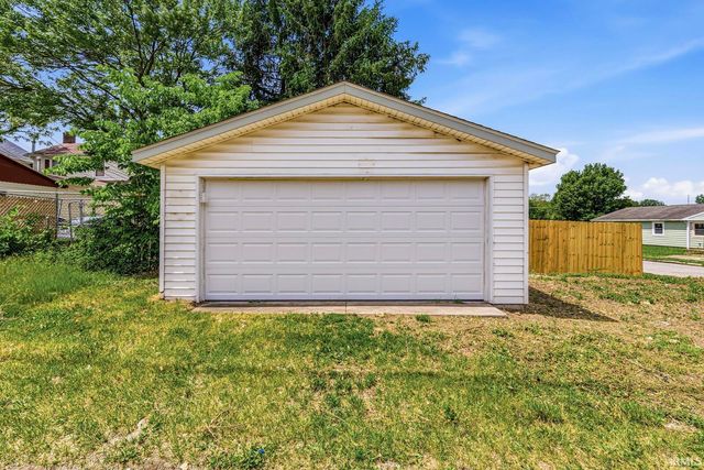 2802 S Michigan Street, South Bend, IN 46614