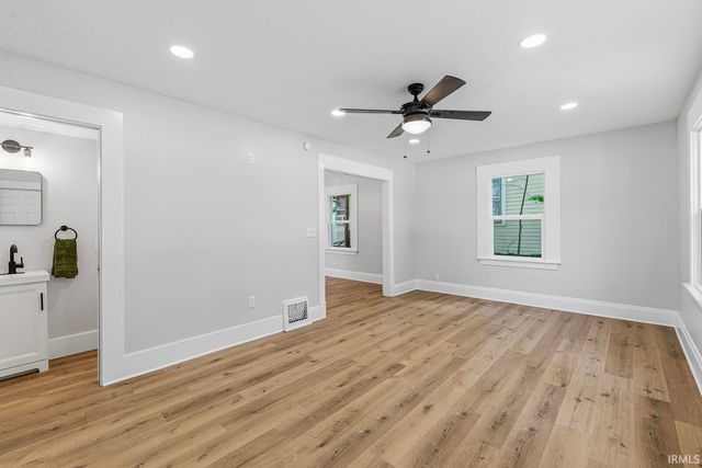 2802 S Michigan Street, South Bend, IN 46614