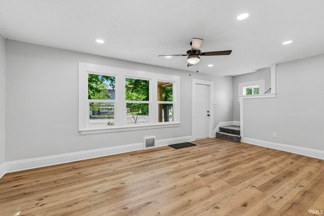 2802 S Michigan Street, South Bend, IN 46614