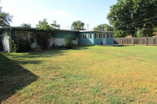 1200 S Keith Ave, Wichita, KS 67209
