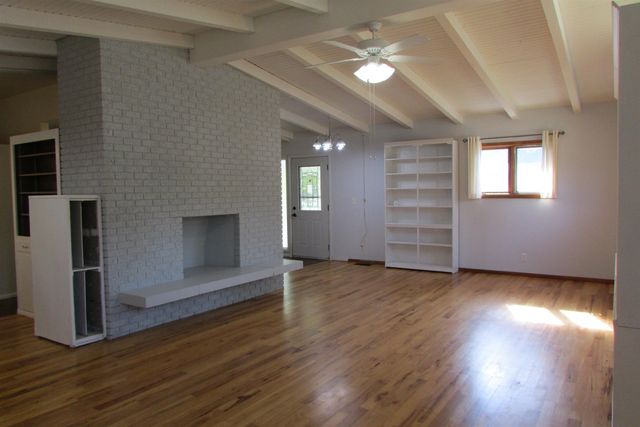 1200 S Keith Ave, Wichita, KS 67209