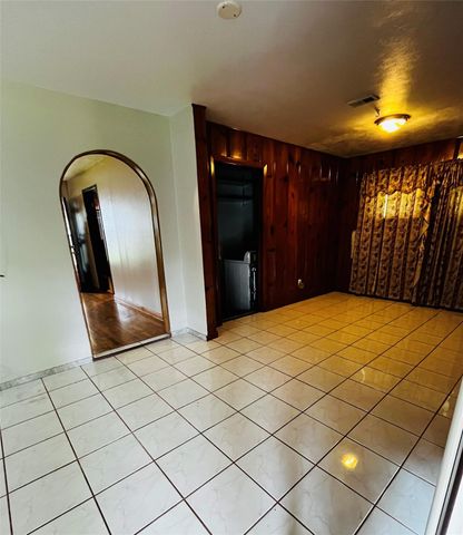 13421 Utica Street, Houston, TX 77015