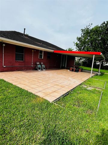 13421 Utica Street, Houston, TX 77015