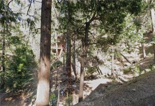 24148 Cresta, Crestline, CA 92325